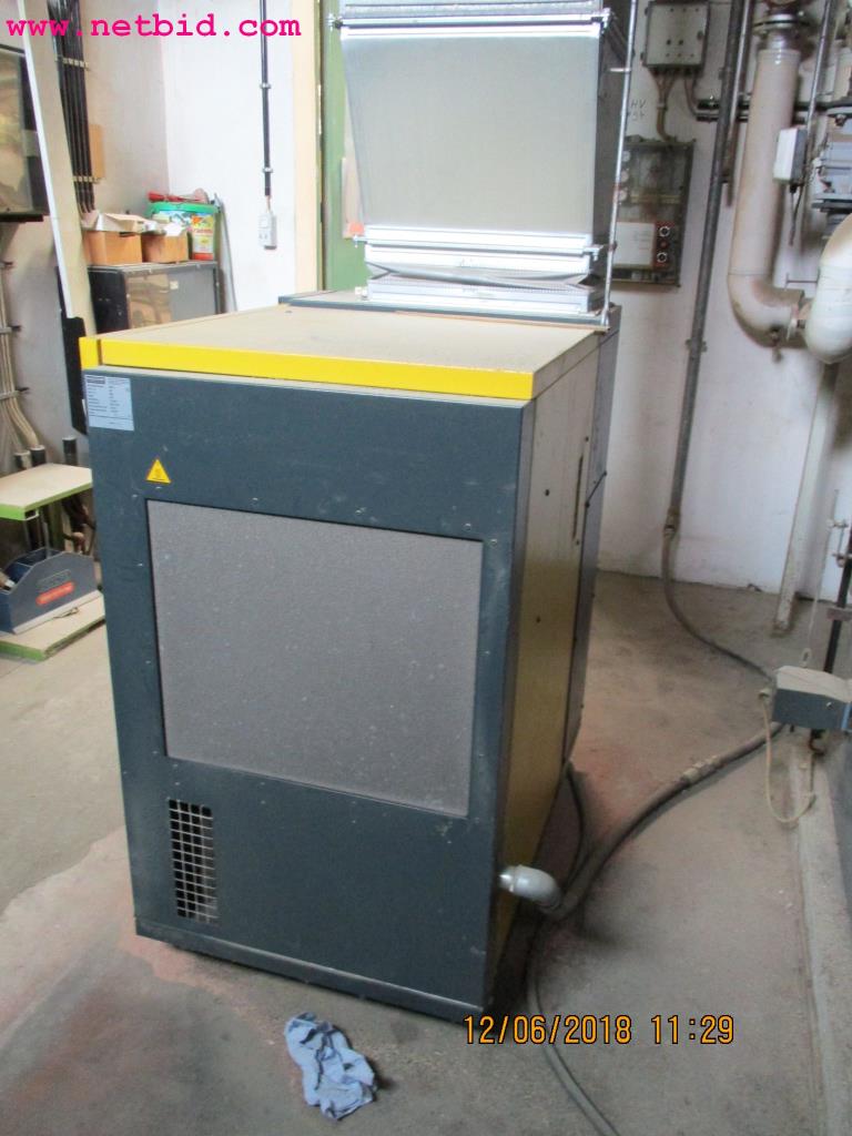 
Equipamento operacional e de escritório <br>de um fabricante de móveis-4