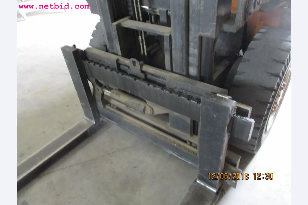 Equipamento operacional e de escritório <br>de um fabricante de móveis-6