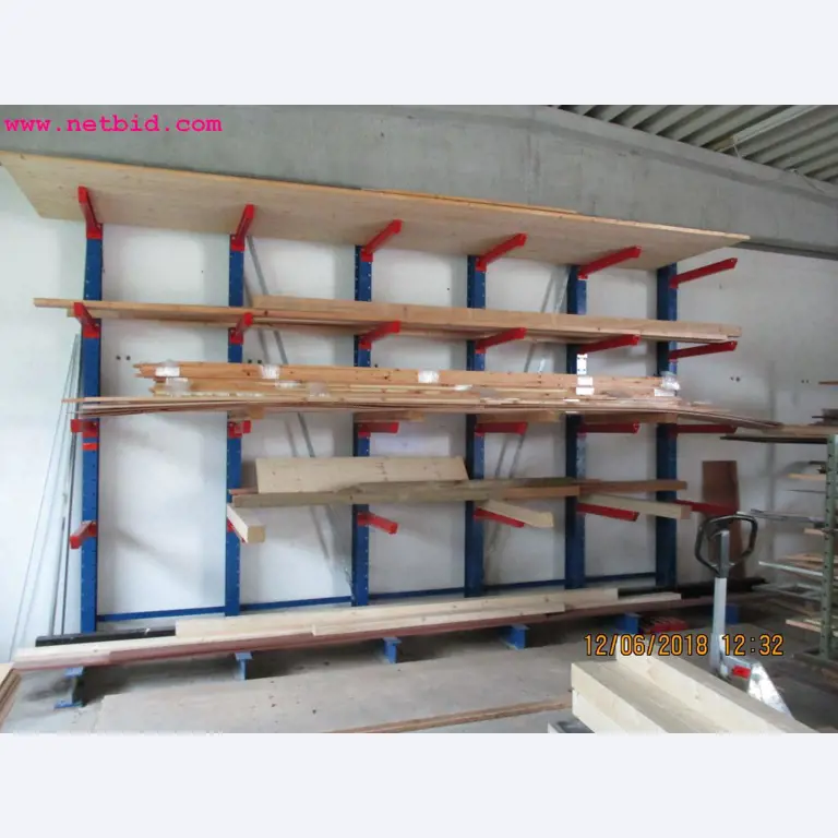 Betriebs- und Geschäftsausstattung <br>eines Möbelherstellers-1