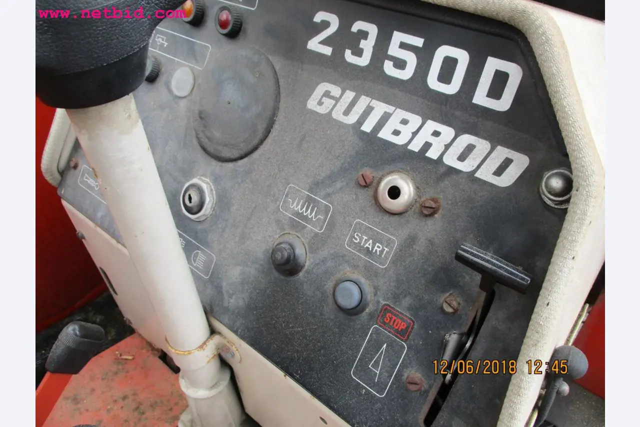 Equipamento operacional e de escritório <br>de um fabricante de móveis-3