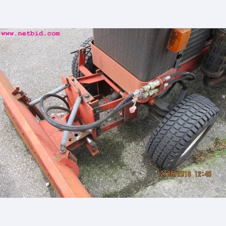 Equipamento operacional e de escritório <br>de um fabricante de móveis-5