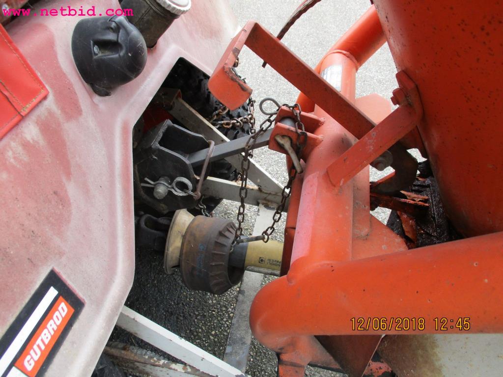 
Equipamento operacional e de escritório <br>de um fabricante de móveis-6