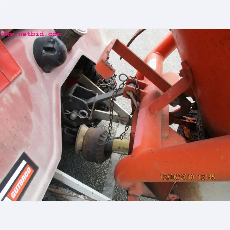 Equipamento operacional e de escritório <br>de um fabricante de móveis-6