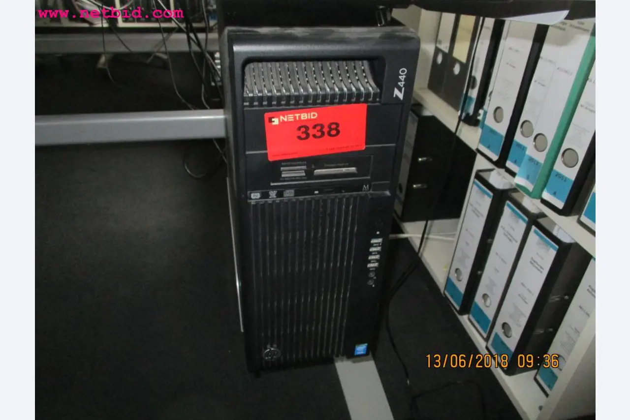 Equipamento operacional e de escritório <br>de um fabricante de móveis-2