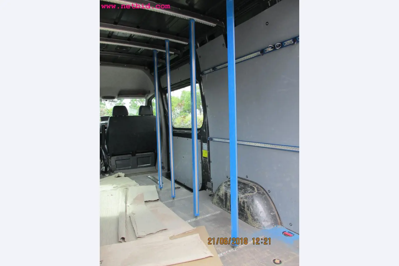 Equipamento operacional e de escritório <br>de um fabricante de móveis-10