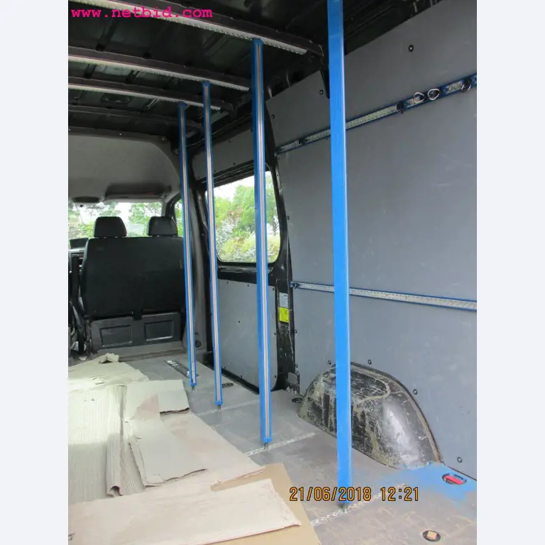 Equipamento operacional e de escritório <br>de um fabricante de móveis-10