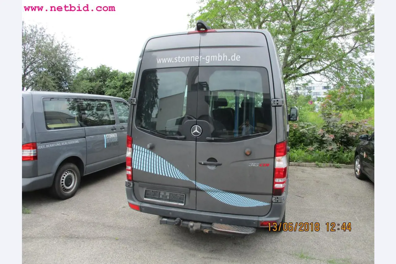 Equipamento operacional e de escritório <br>de um fabricante de móveis-3