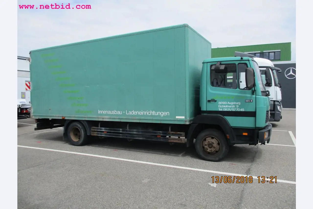 Equipamento operacional e de escritório <br>de um fabricante de móveis-5