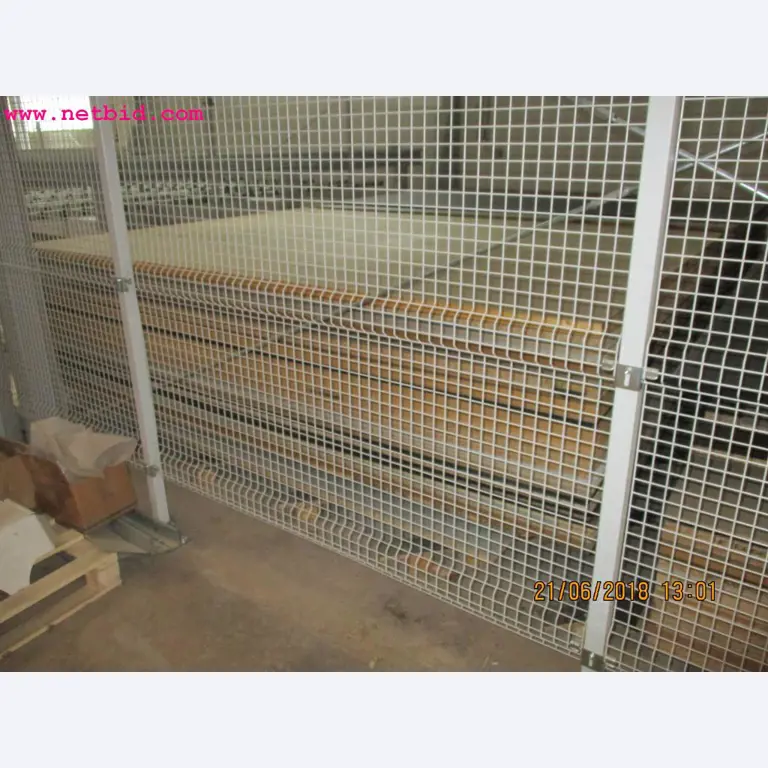 Equipamento operacional e de escritório <br>de um fabricante de móveis-5