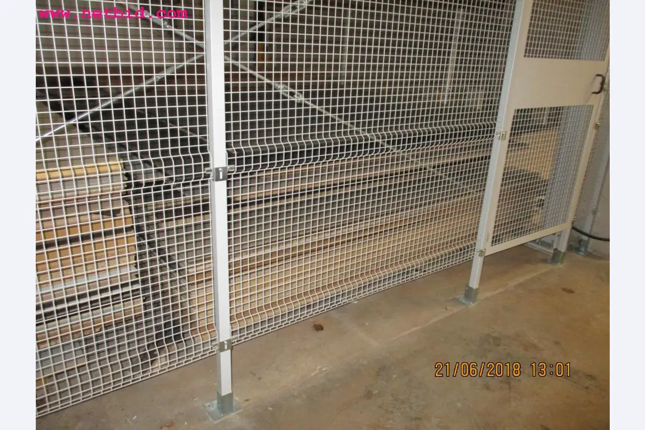 Equipamento operacional e de escritório <br>de um fabricante de móveis-6