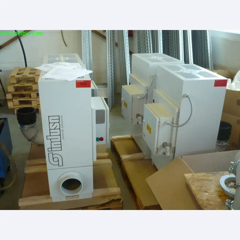 3 x 5-axis vertical CNC machining centers with robot handling, FANUC<br>
- extremely reduced in price --1