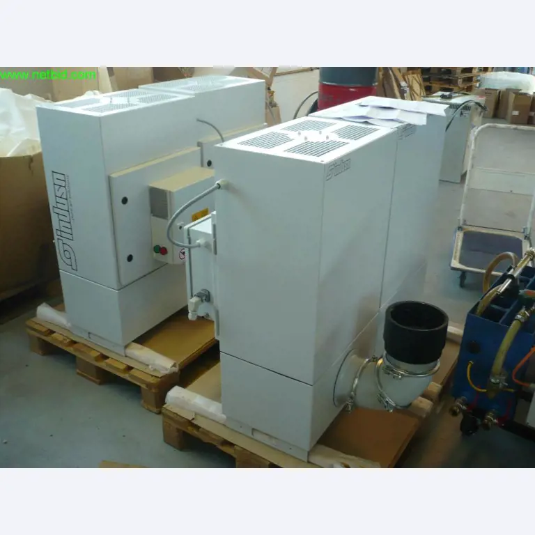 3 x 5-axis vertical CNC machining centers with robot handling, FANUC<br>
- extremely reduced in price --2
