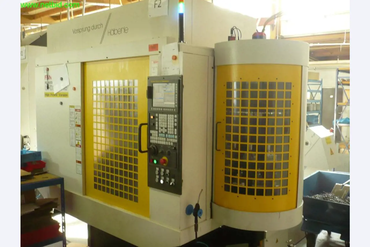 3 x 5-Achs Vertikal CNC-Bearbeitungszentren mit Roboterhandling, FANUC<br>
- extrem preisreduziert -
-2
