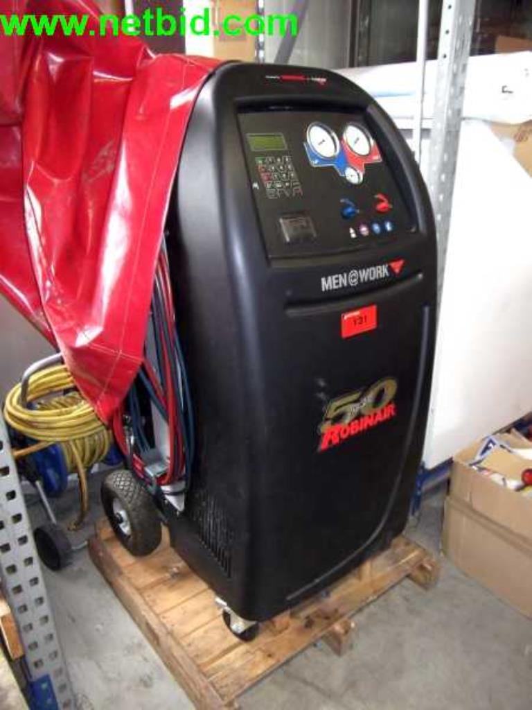 operating and office equipment from a service and repair company for industrial trucks and container handling<br>-1