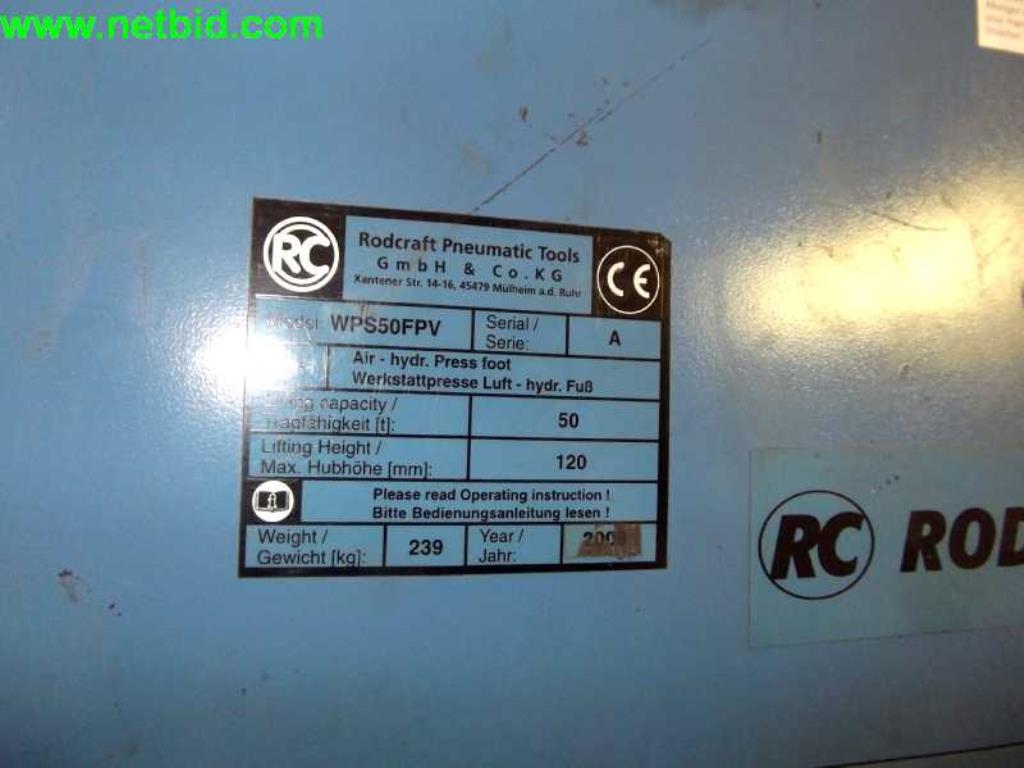 Equipamento operacional e comercial bem conservado da empresa de serviços e reparação de camiões industriais e de movimentação de contentores<br>-3