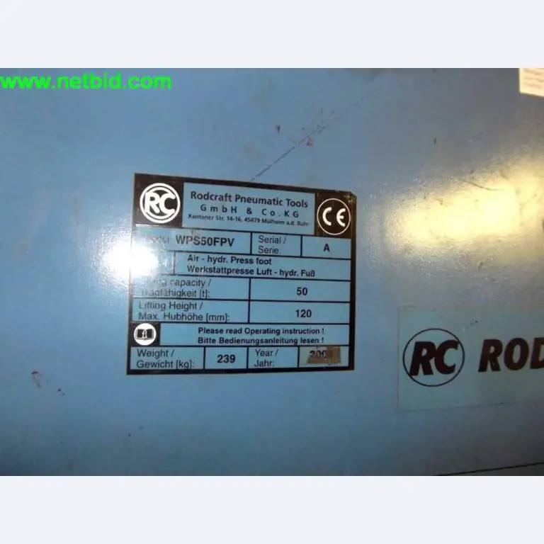 Equipamento operacional e comercial bem conservado da empresa de serviços e reparação de camiões industriais e de movimentação de contentores<br>-3