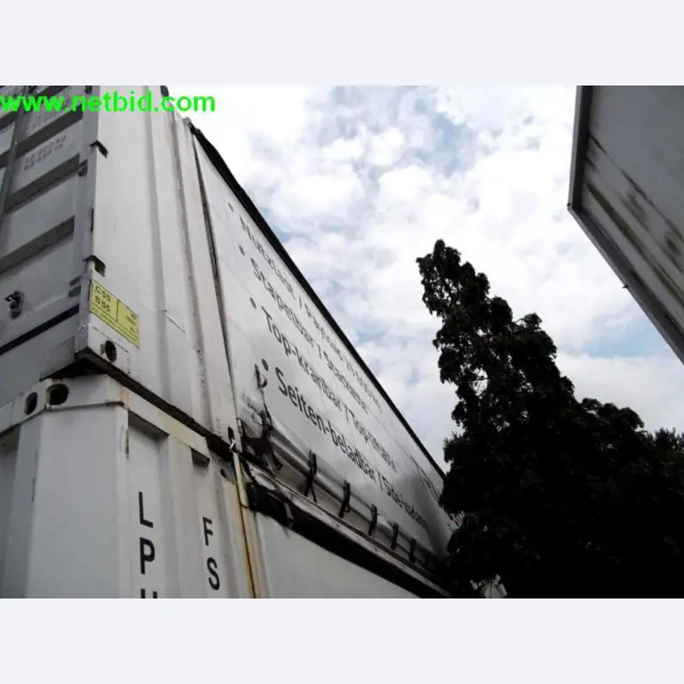 operating and office equipment from a service and repair company for industrial trucks and container handling<br>-3