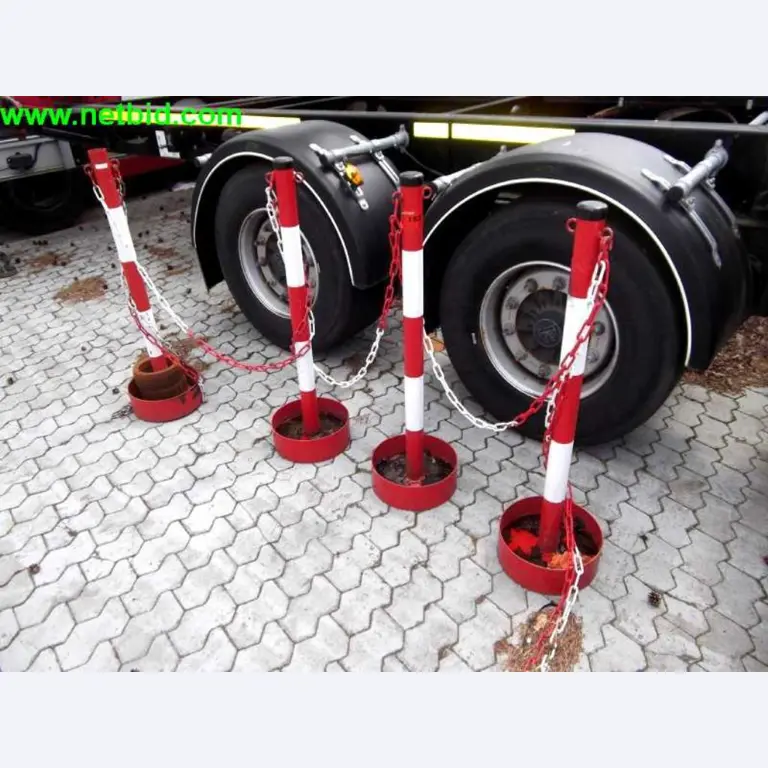 operating and office equipment from a service and repair company for industrial trucks and container handling<br>-1