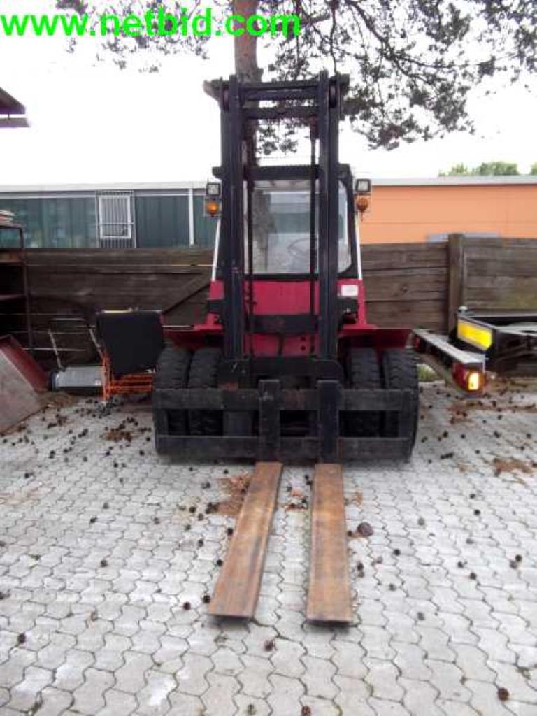 operating and office equipment from a service and repair company for industrial trucks and container handling<br>-2