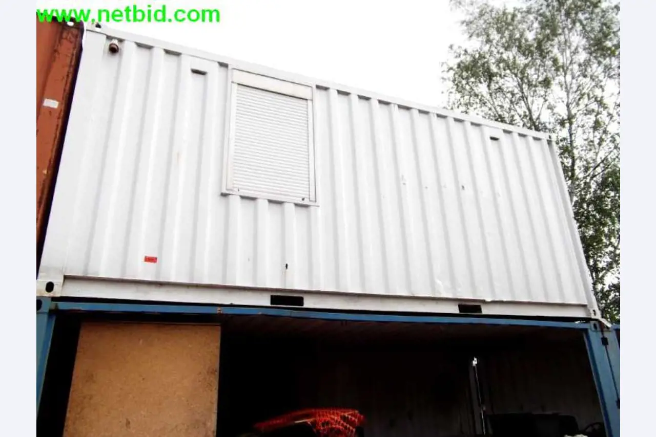 operating and office equipment from a service and repair company for industrial trucks and container handling<br>-1