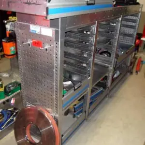 Vehicle installation shelving system Aluca