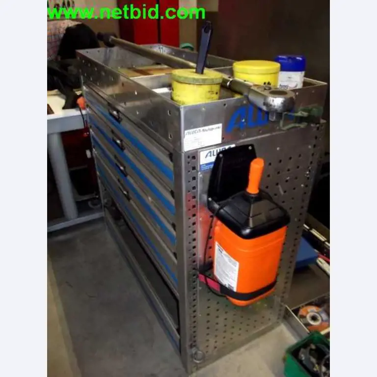 operating and office equipment from a service and repair company for industrial trucks and container handling<br>-4
