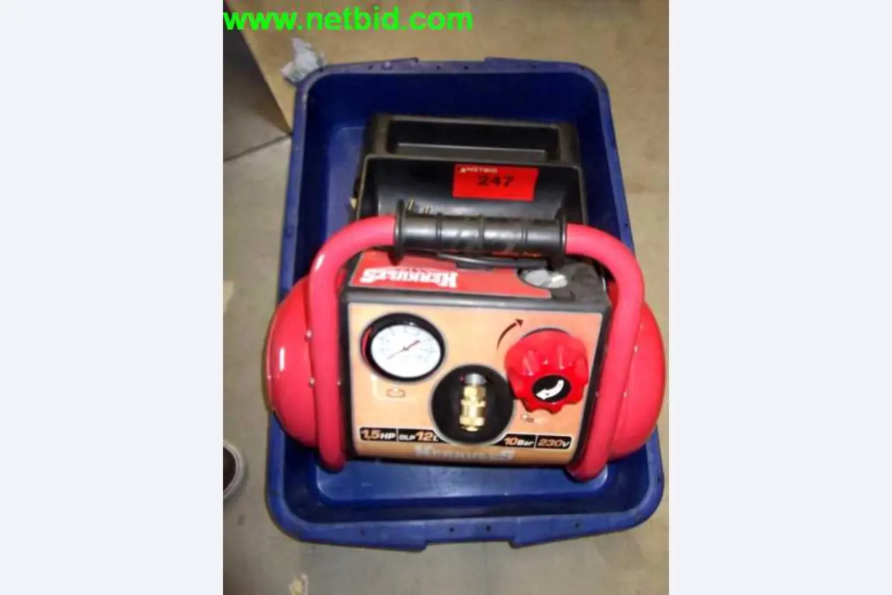 gepflegte Betriebs- u. Geschäftsausstattung aus dem Bereich Service- u. Reparaturunternehmen für Flurförderzeuge und Containerhandling<br>-1