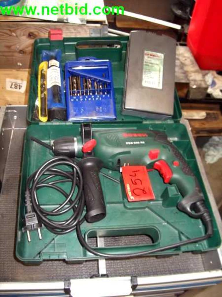 operating and office equipment from a service and repair company for industrial trucks and container handling<br>-1