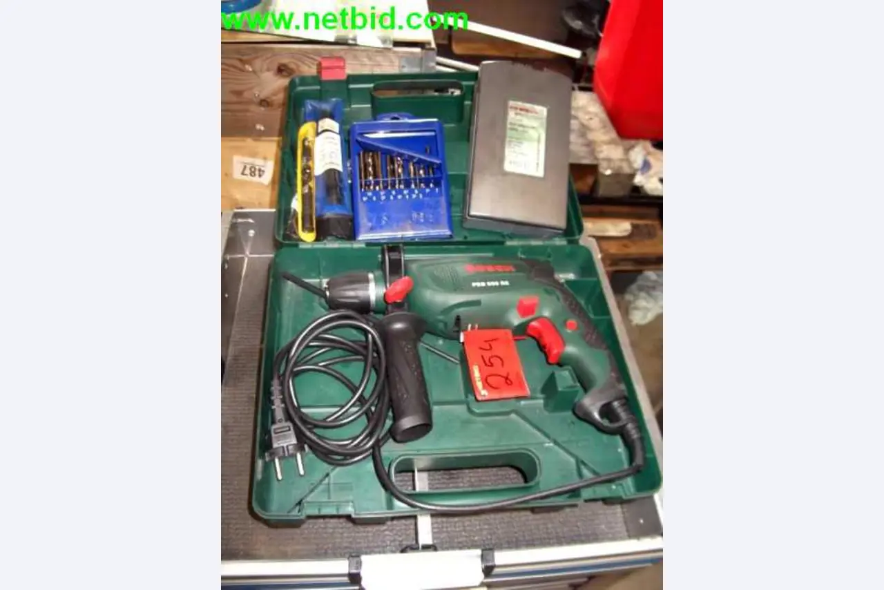 operating and office equipment from a service and repair company for industrial trucks and container handling<br>-1