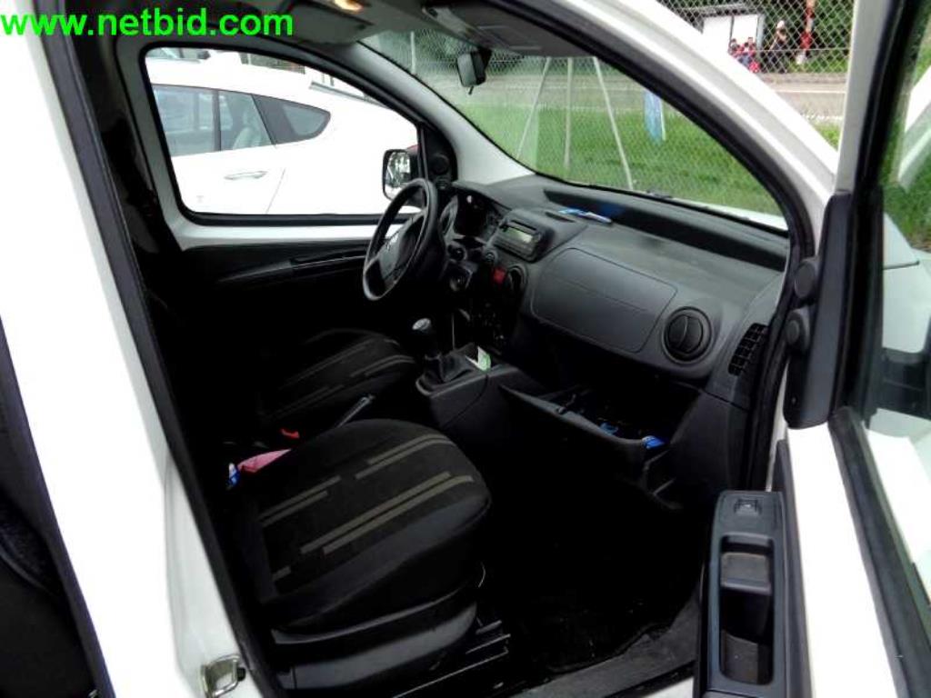 Equipamento operacional e comercial bem conservado da empresa de serviços e reparação de camiões industriais e de movimentação de contentores<br>-9