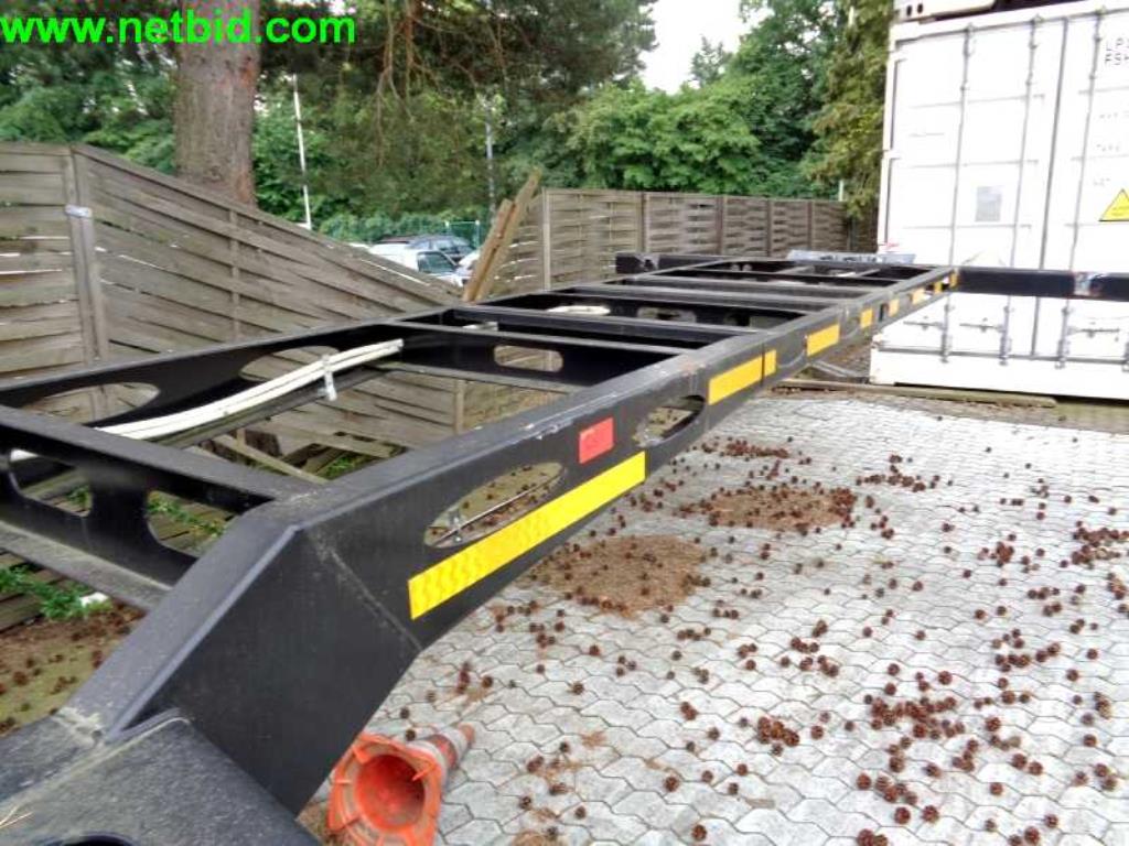 operating and office equipment from a service and repair company for industrial trucks and container handling<br>-2