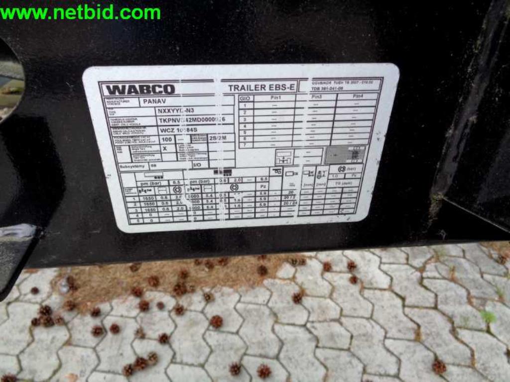 operating and office equipment from a service and repair company for industrial trucks and container handling<br>-3