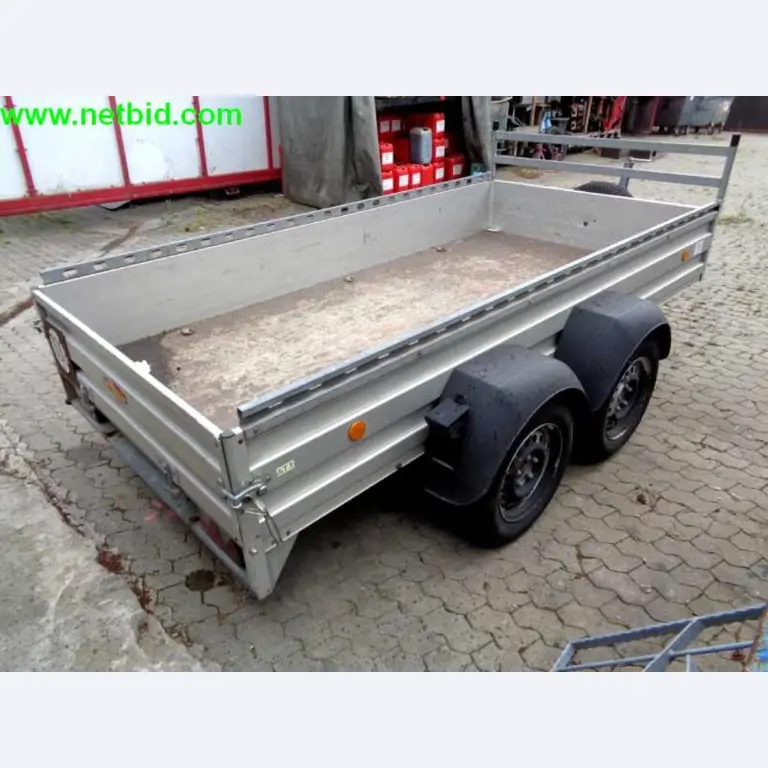 Equipamento operacional e comercial bem conservado da empresa de serviços e reparação de camiões industriais e de movimentação de contentores<br>-3