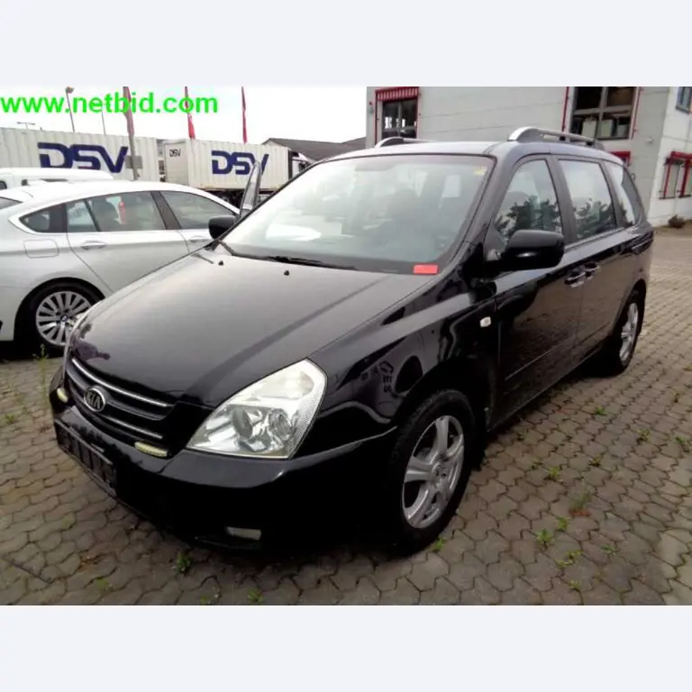 Equipamento operacional e comercial bem conservado da empresa de serviços e reparação de camiões industriais e de movimentação de contentores<br>-1