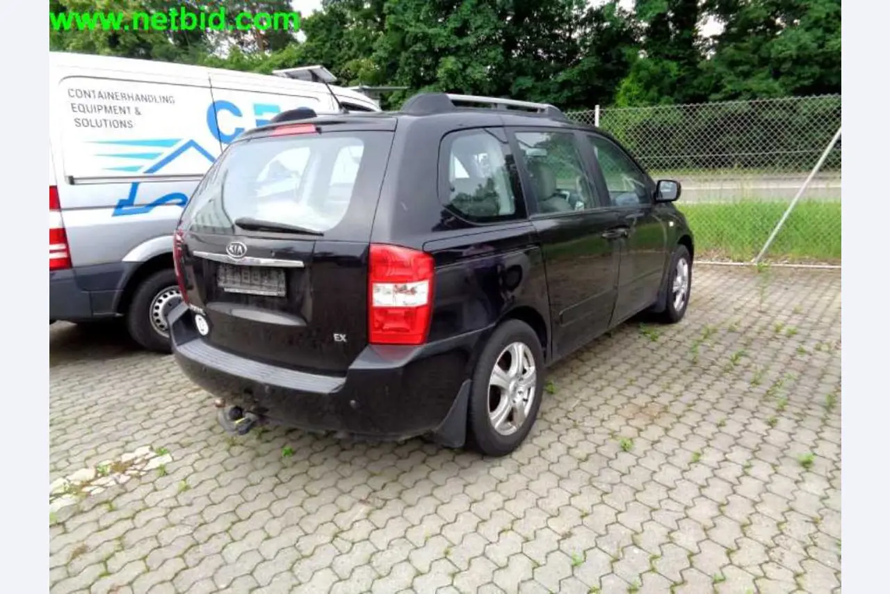 Equipamento operacional e comercial bem conservado da empresa de serviços e reparação de camiões industriais e de movimentação de contentores<br>-3