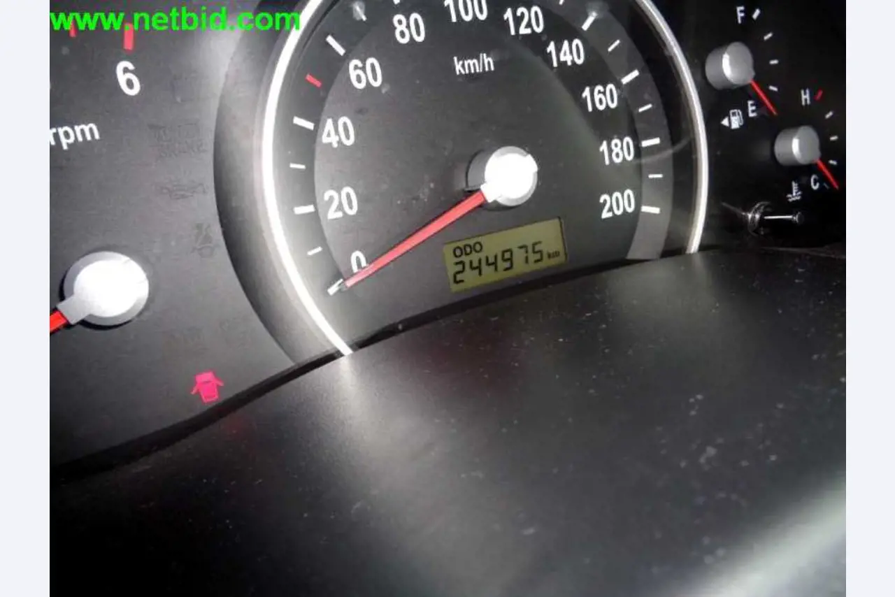 Equipamento operacional e comercial bem conservado da empresa de serviços e reparação de camiões industriais e de movimentação de contentores<br>-4