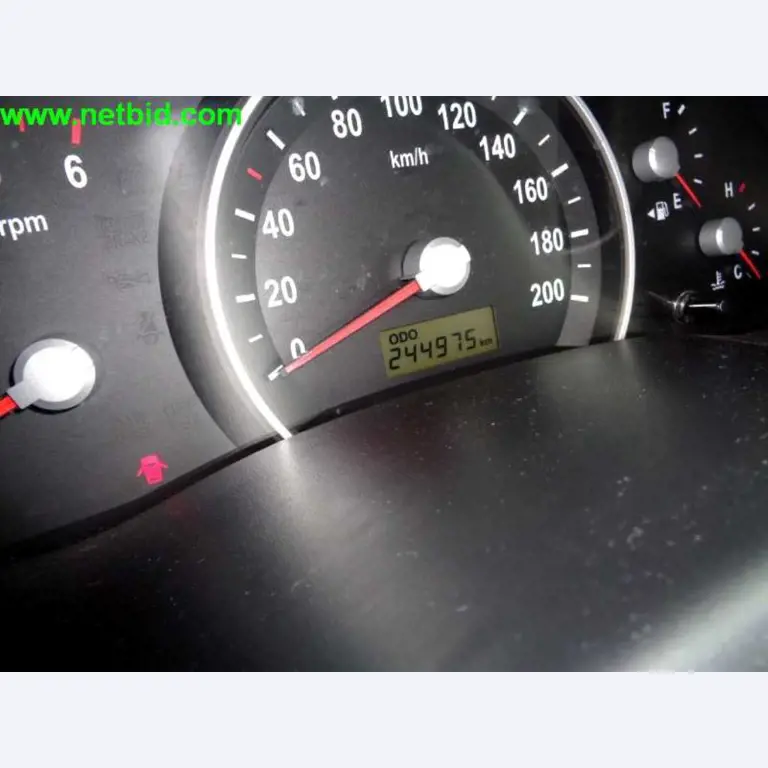 Equipamento operacional e comercial bem conservado da empresa de serviços e reparação de camiões industriais e de movimentação de contentores<br>-4