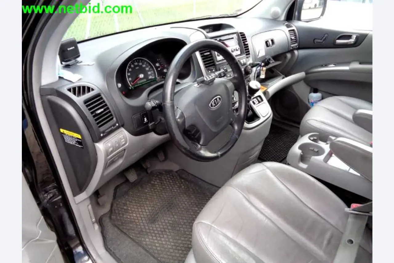 Equipamento operacional e comercial bem conservado da empresa de serviços e reparação de camiões industriais e de movimentação de contentores<br>-5