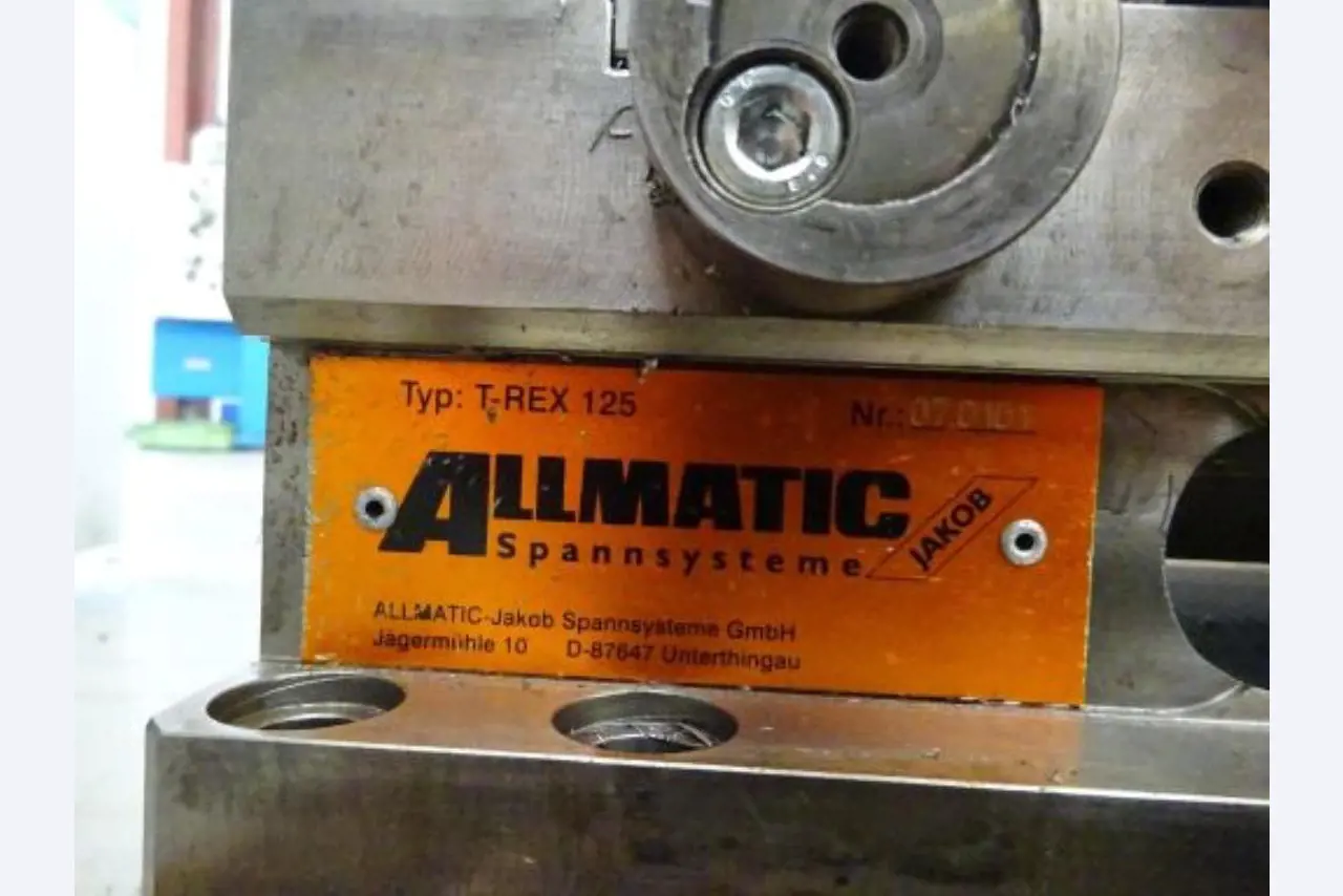 Metallbearbeitungsmaschinen und<br>Werkstattausstattung -2