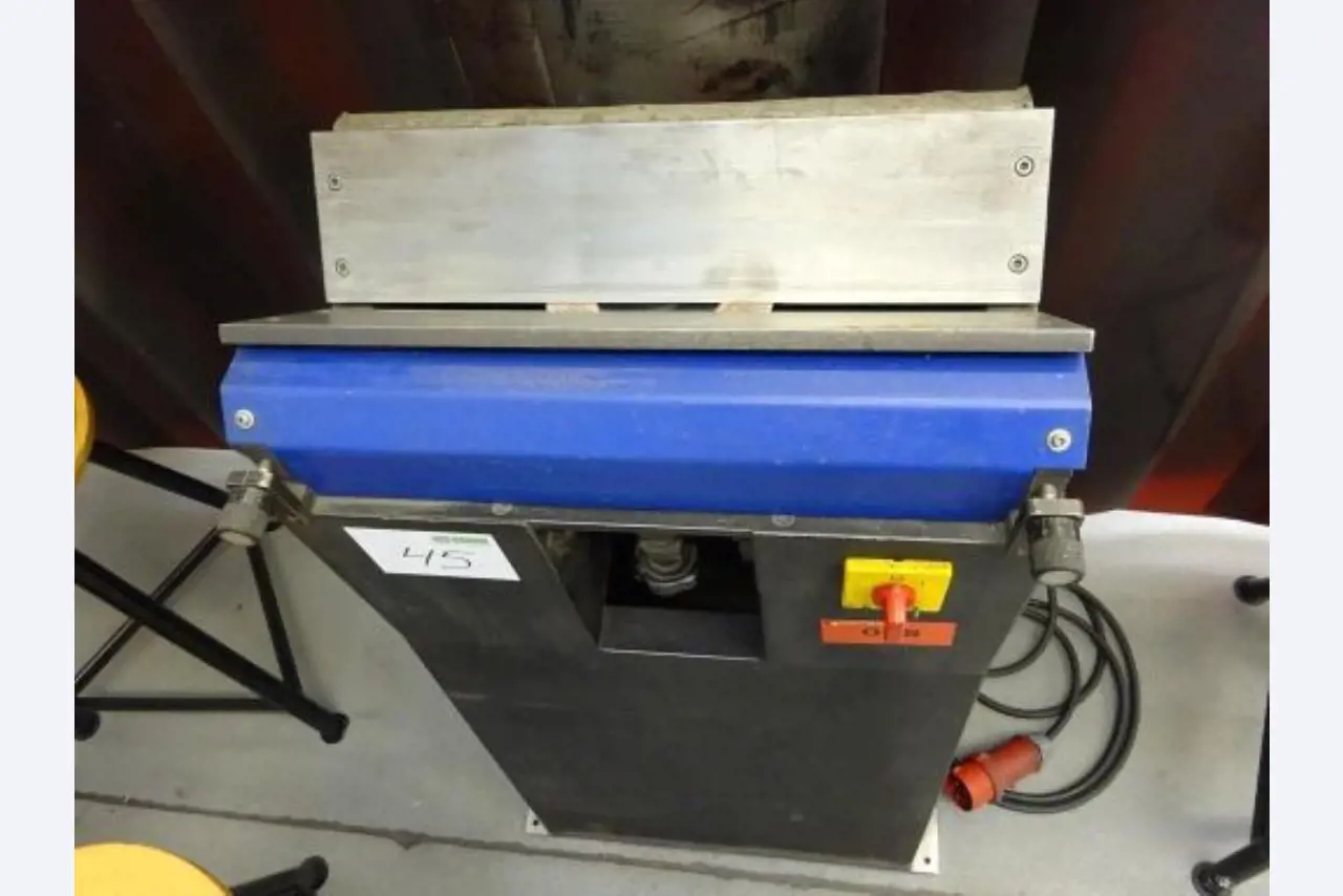 metal working machinery and workshop<br>equipment-1