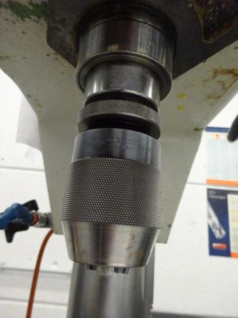 Metallbearbeitungsmaschinen und<br>Werkstattausstattung -2