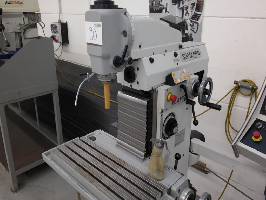 Metallbearbeitungsmaschinen und<br>Werkstattausstattung -7