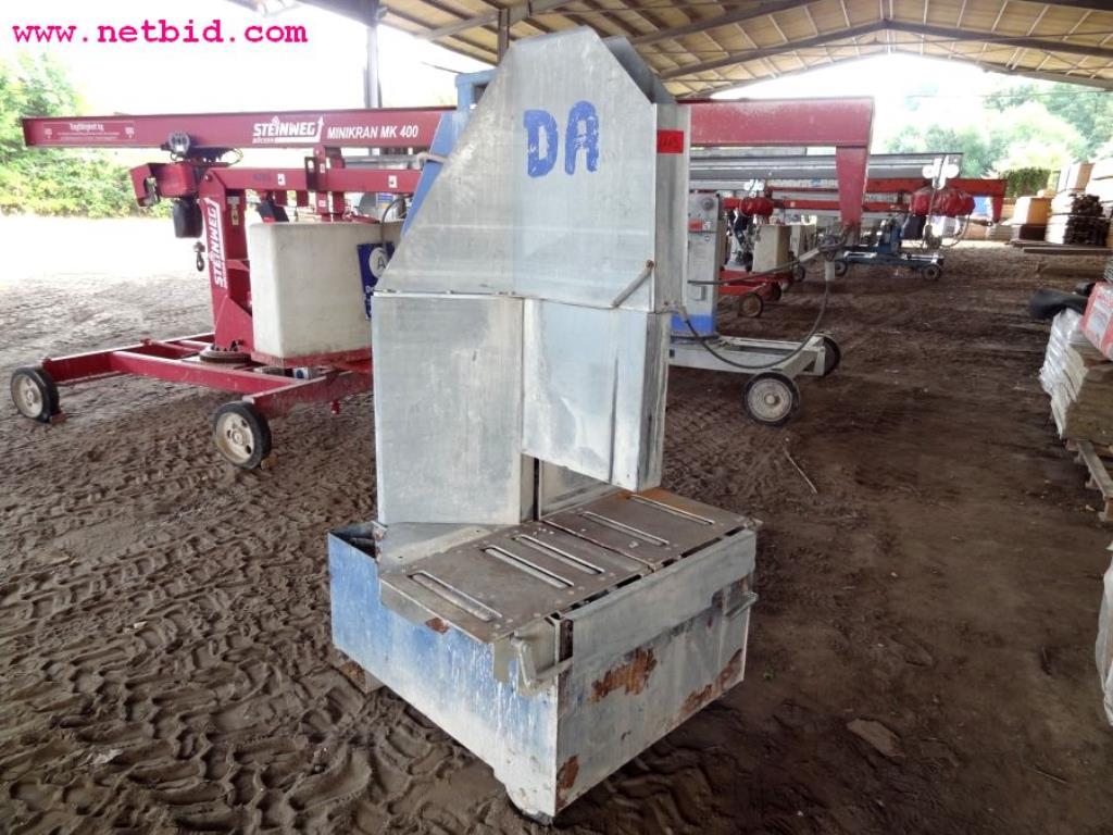 discharged and well-maintained machines from the  sector construction industry<br>-1