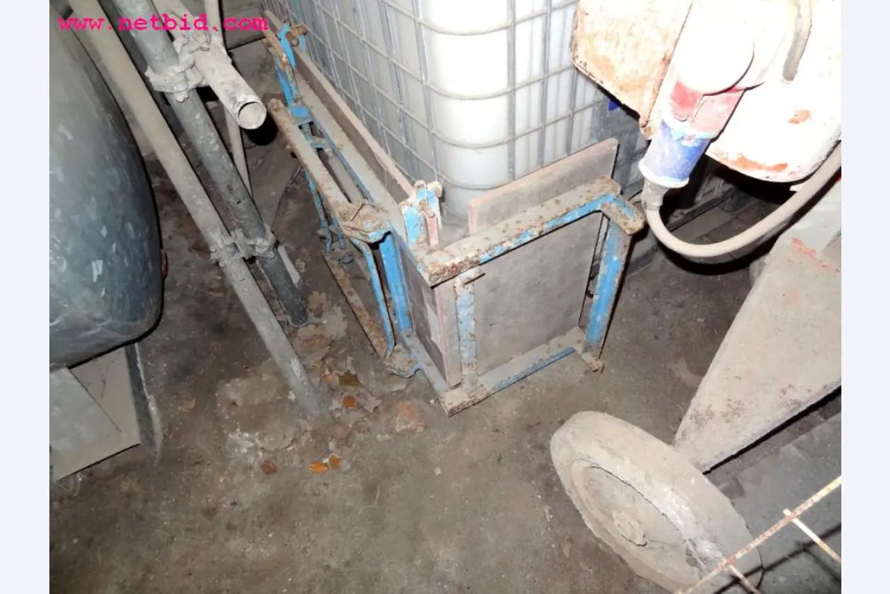 Máquinas e equipamentos de construção-3