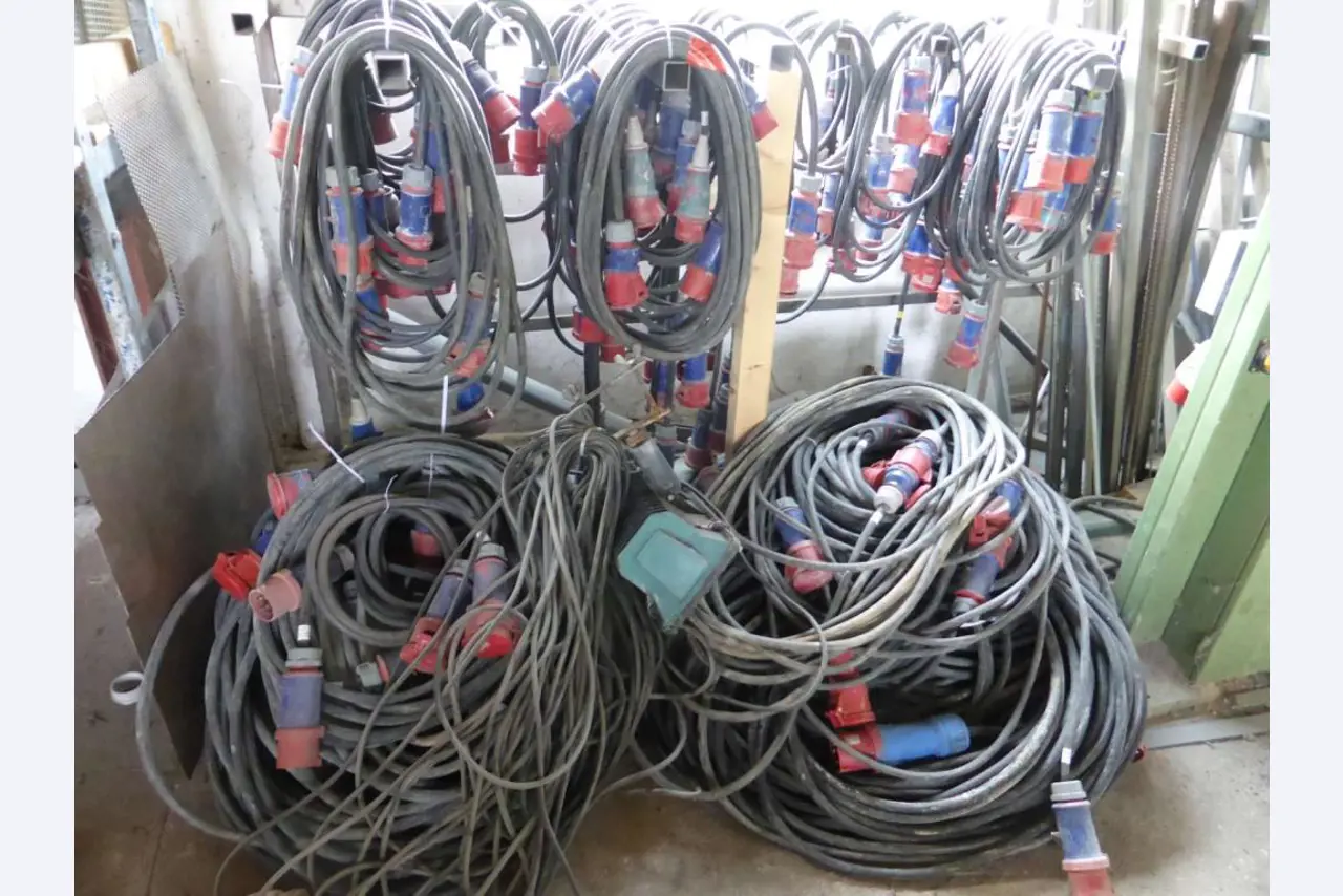 Máquinas e equipamentos de construção-1