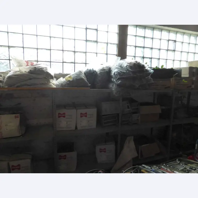 Máquinas e equipamentos de construção-11