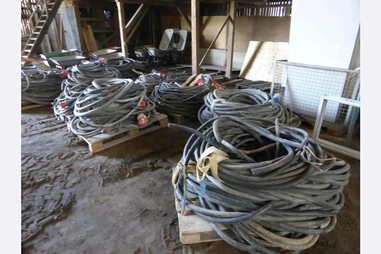 Máquinas e equipamentos de construção-3