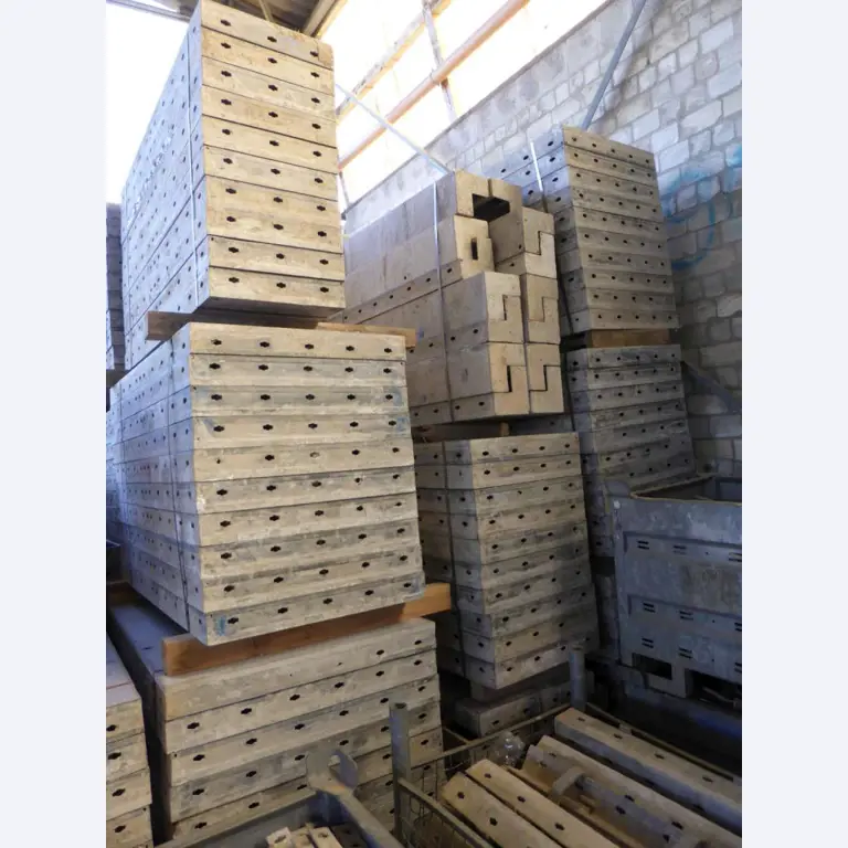 Máquinas e equipamentos de construção-3