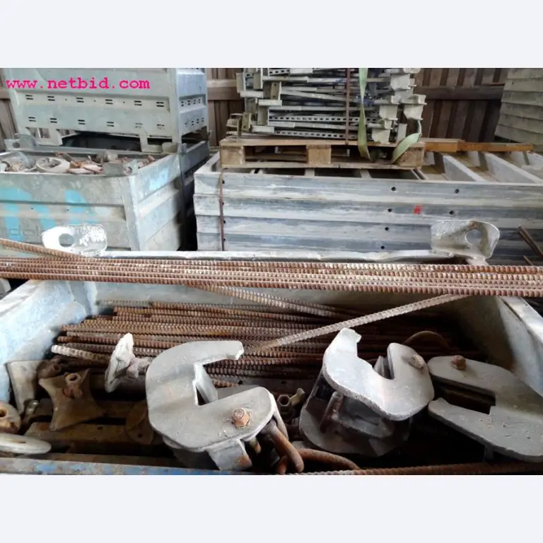 discharged and well-maintained machines from the  sector construction industry<br>-5