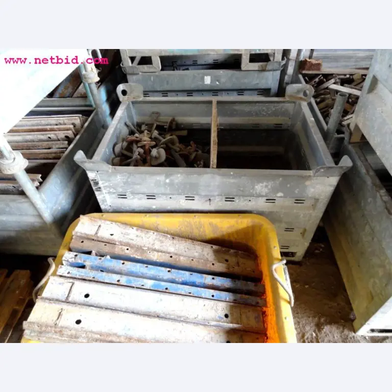 discharged and well-maintained machines from the  sector construction industry<br>-6